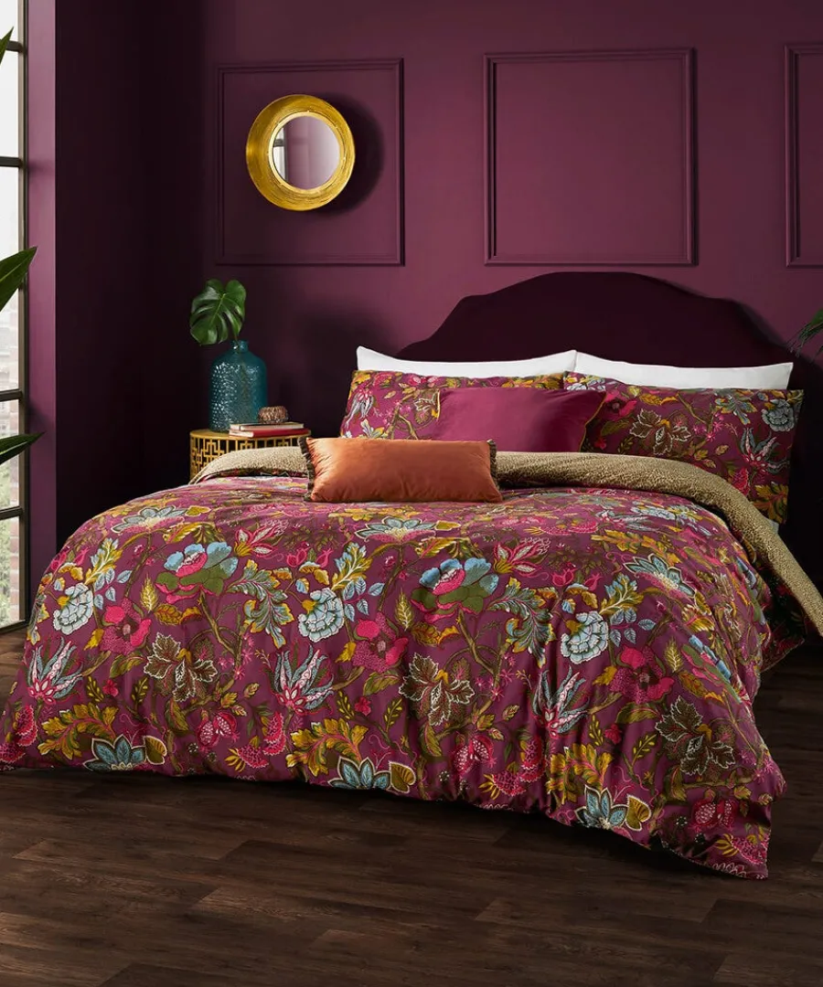 cerise_savanna_leopard_fl_4.webp Cheap Joe Browns Savanna Leopard Florals Cotton Slub Reversible Duvet Set Cerise