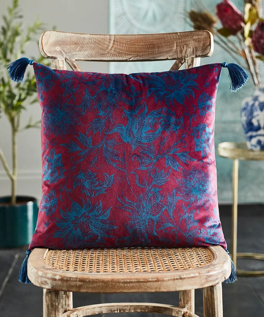 cherished_chinoiserie_rev_0-2.webp Fashion Joe Browns Cherished Chinoiserie Reversible Cushion Blue / Berry