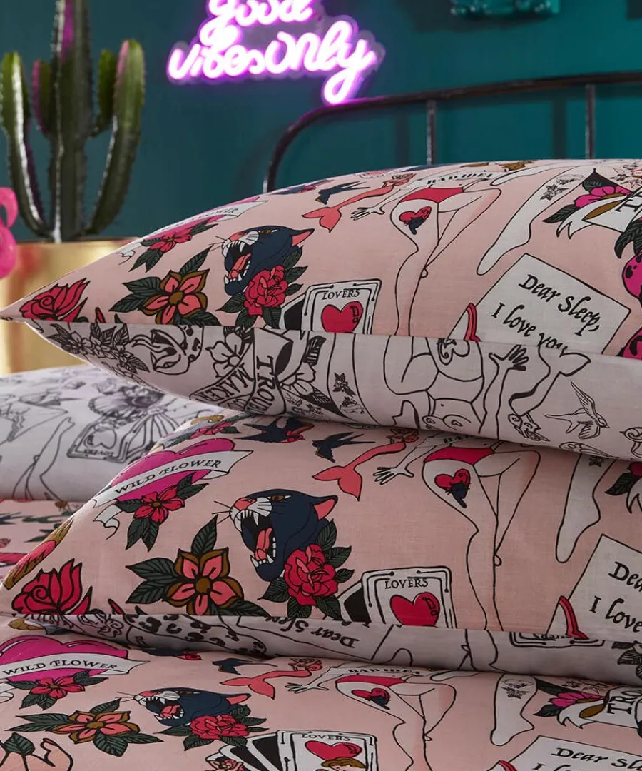 vintage_vixen_reversible__1.webp Outlet Joe Browns Vintage Vixen Reversible Duvet Set Pink