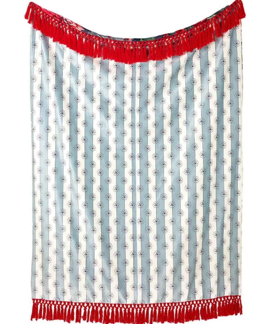 wondrous_woodland_festive_1-1.webp Clearance Joe Browns Wondrous Woodland Festive Throw Cream